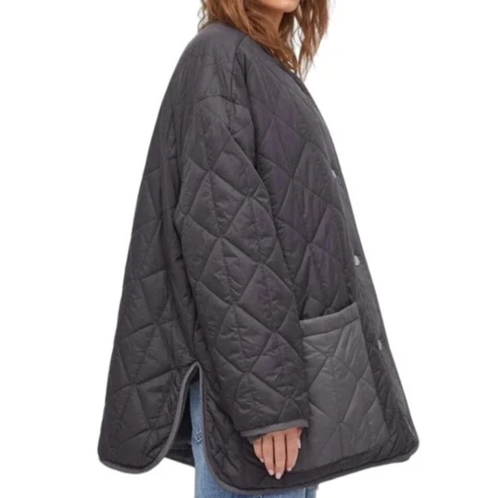 UGG Quilted Oversized Jacket in Charcoal Gray - Picture 3 of 11